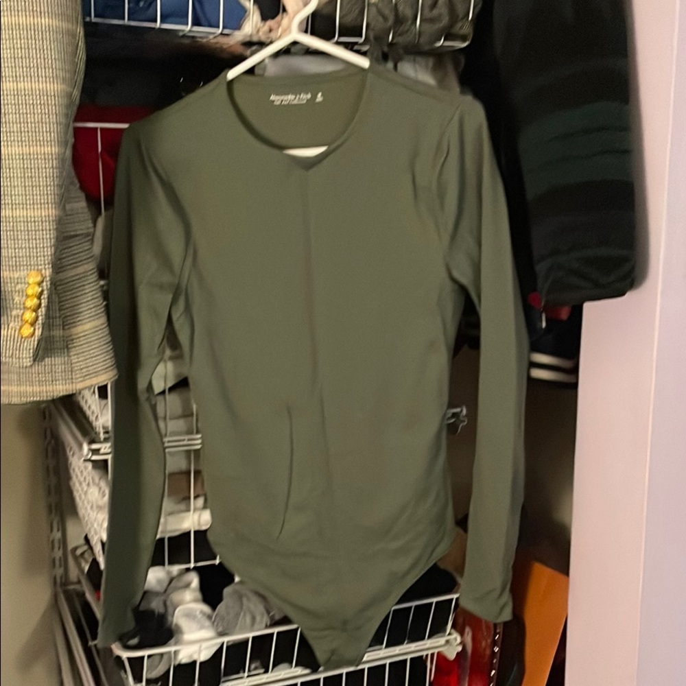 COPY - Abercrombie & Fitch Soft A&F Collection Green Long Sleeve Bodysuit